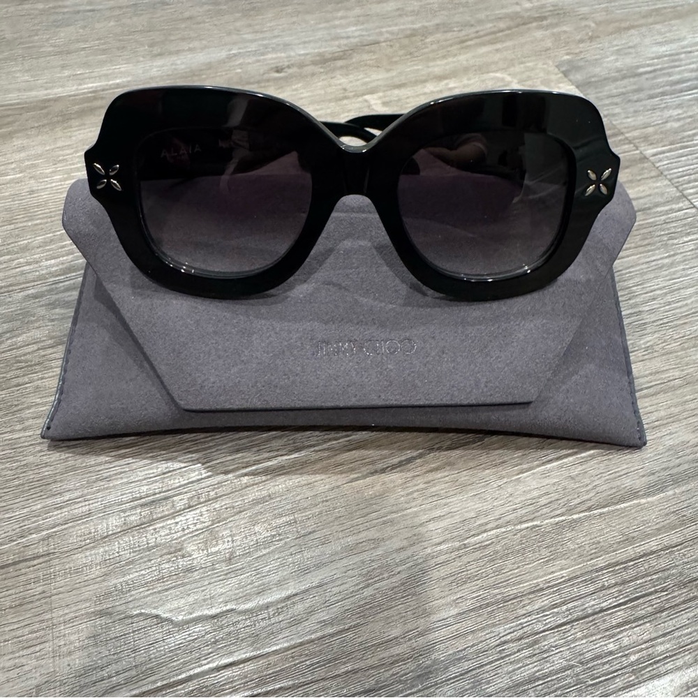 Alaia Black Round Frame Oversized Embellishments AA0054S Sunglasses